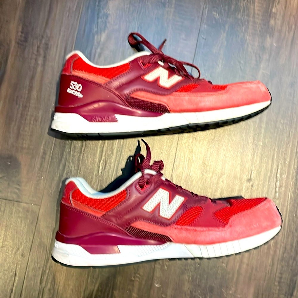 New Balance Men's Red Burgundy 530 Sneakers